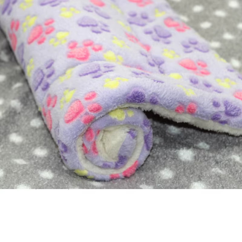 Multi-Model Pet Flannel Sleeping Mat Kennel Mat Blanket Pet Warm Mat Suitable for Large Medium and Small Pets