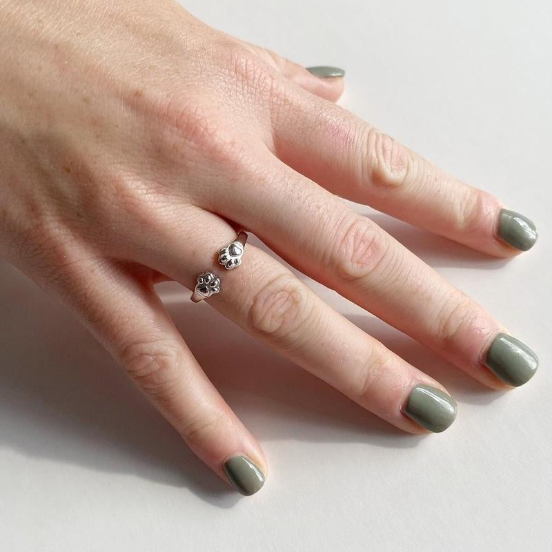 Paw Hug Ring-Perfect for Pet Lovers, Dog Moms Hypoallergenic Companion