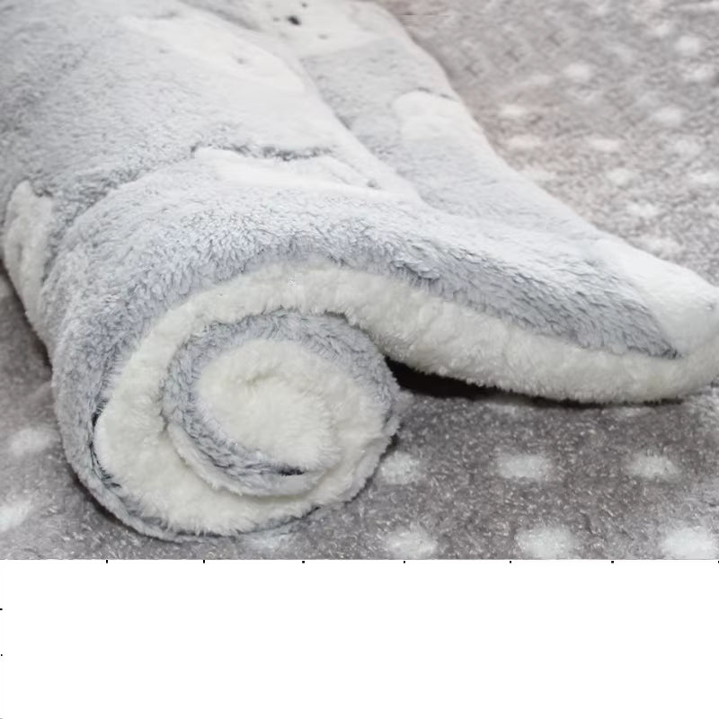 Multi-Model Pet Flannel Sleeping Mat Kennel Mat Blanket Pet Warm Mat Suitable for Large Medium and Small Pets