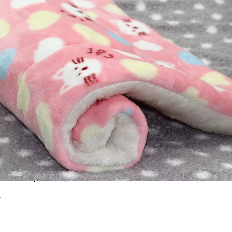 Multi-Model Pet Flannel Sleeping Mat Kennel Mat Blanket Pet Warm Mat Suitable for Large Medium and Small Pets